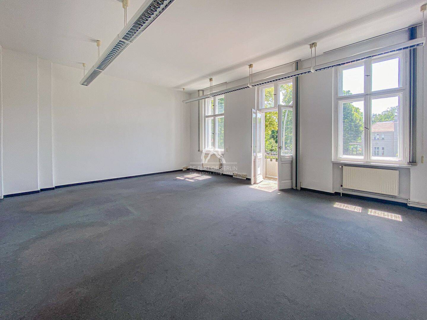 KLASSISCH SCHÖNE ALTBAUWOHNUNG MIT BALKON UND VIEL POTENZIAL! SUPERHELL & GEPFLEGT! PROVISIONSFREI!, 13187 Berlin (Pankow)