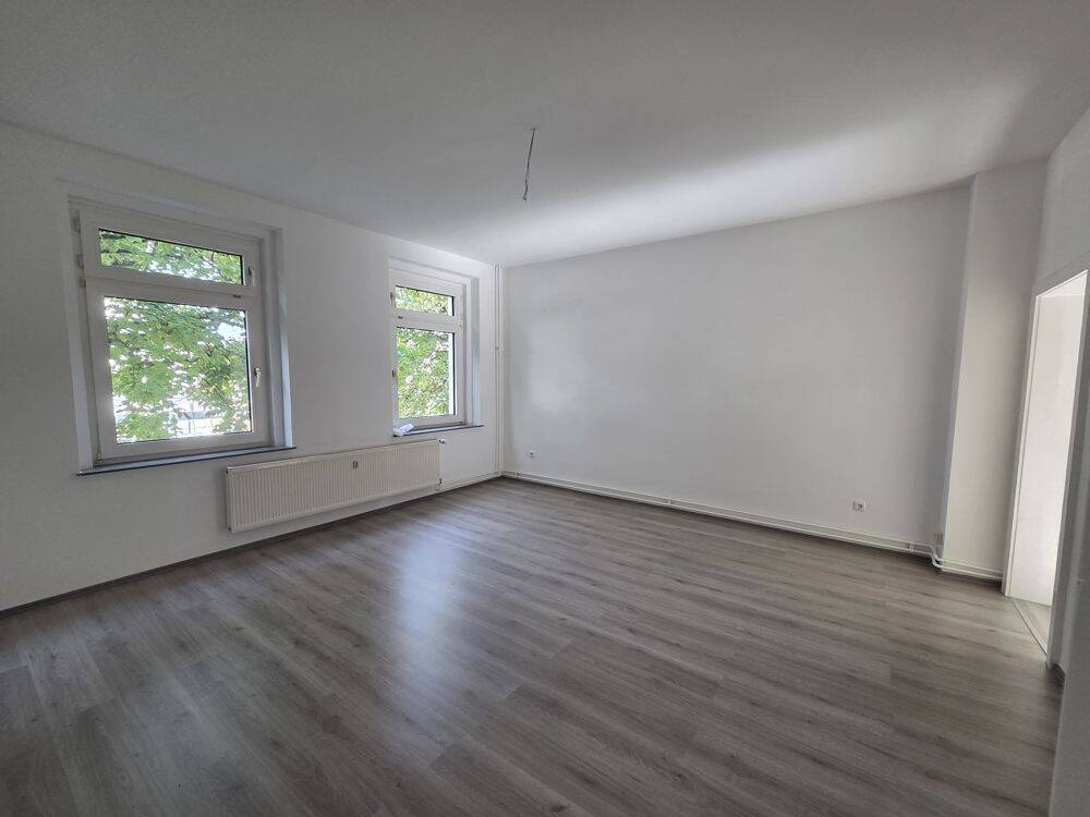 Schöne 4 ZKB ca. 78,95 qm, Küche und Bad im 1. OG zentral in Lohfelden, 34253 Lohfelden
