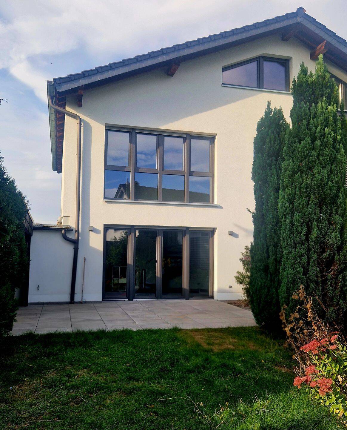 Sonnendurchflutetes Doppelhaus / Wohnung 3 Zimmer, SW, mit Garten, 51427 Bergisch Gladbach
