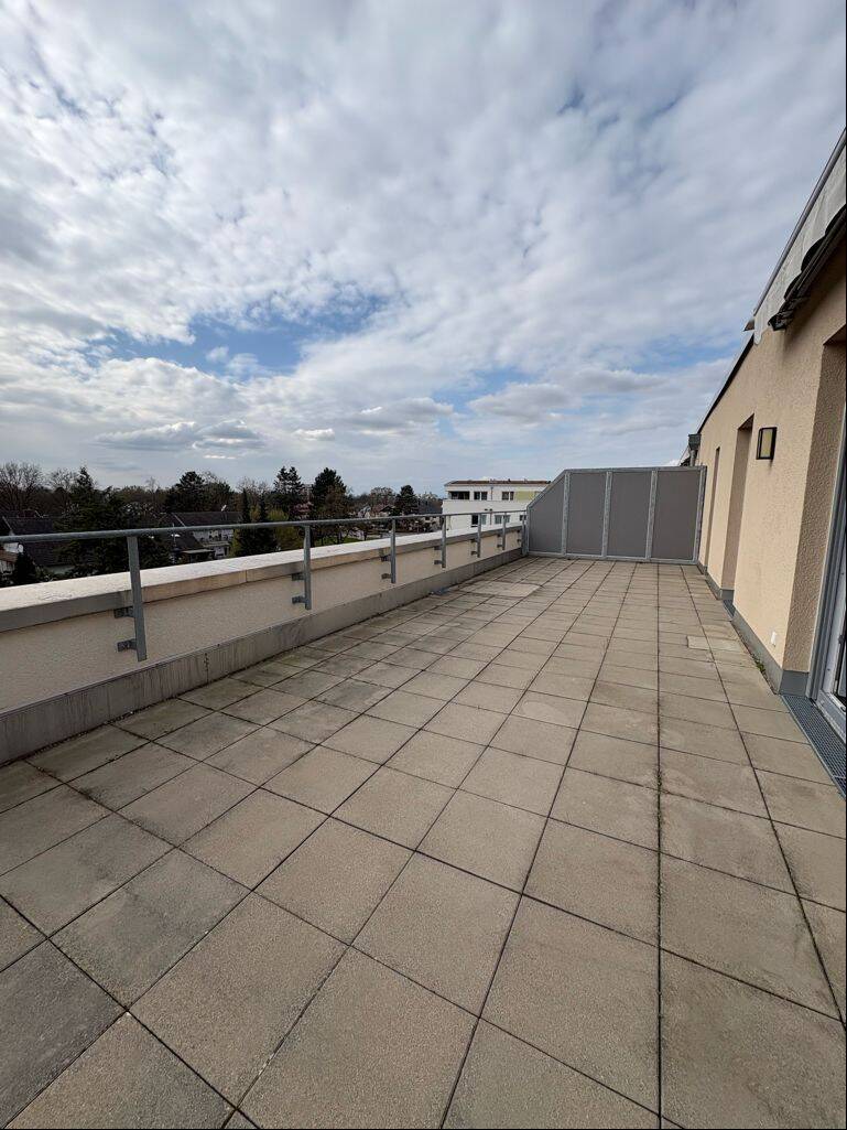 3-Zimmer-Wohnung mit grosser Dachterrasse in Rastatt, 76437 Rastatt