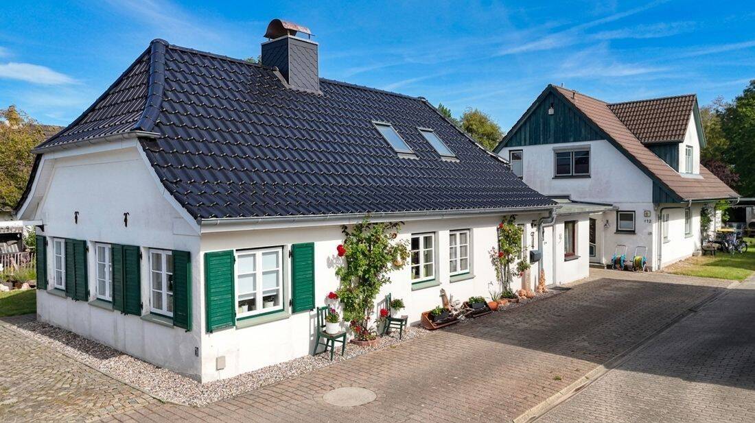 Zwei Häuser, ein Grundstück, vielfältige Möglichkeiten, 25718 Friedrichskoog