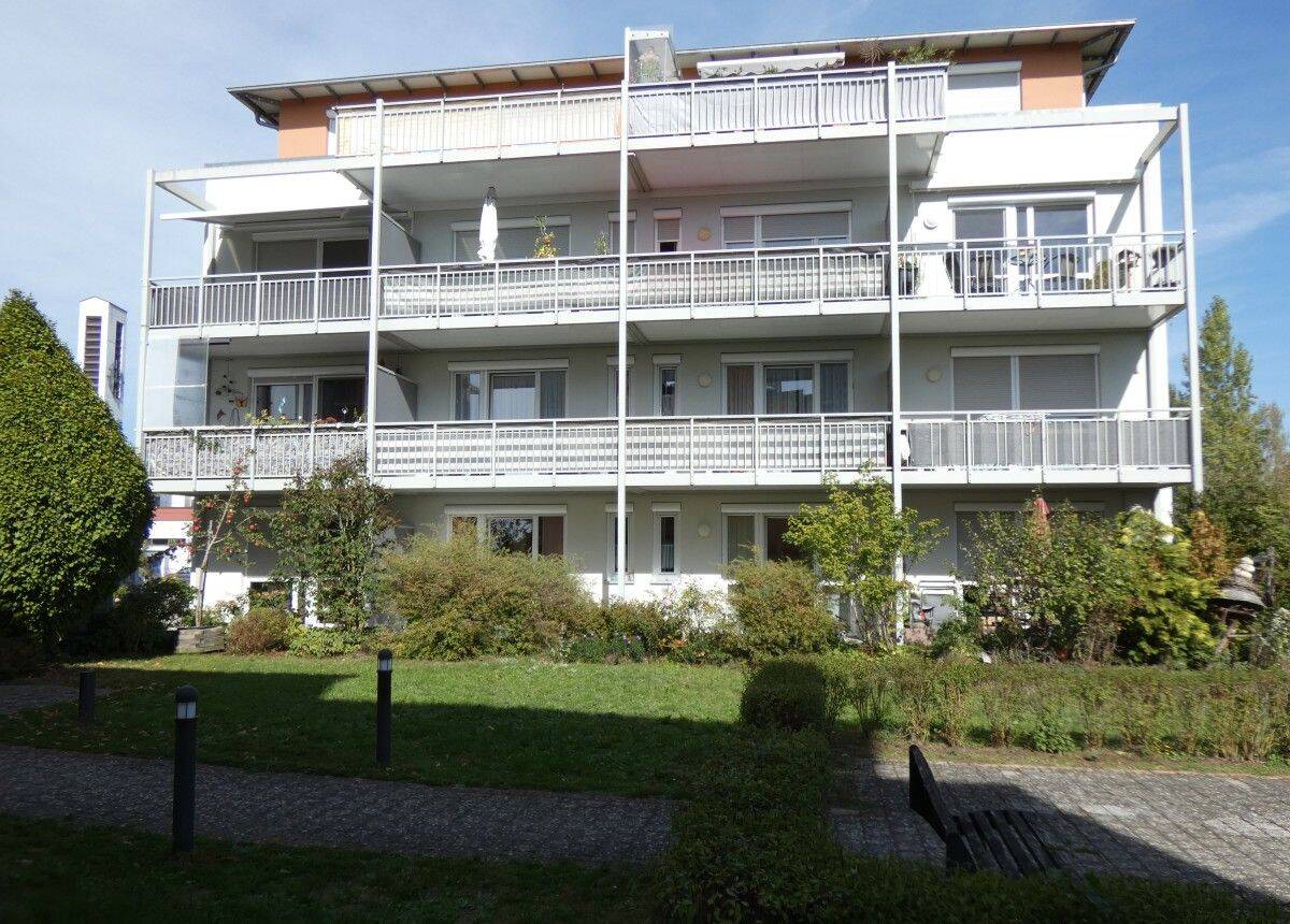 Seniorenwohnung mit Einbauküche, Balkon und Kfz-Stellplatz in der Service-Wohnanlage Feuchtwangen, 91555 Feuchtwangen