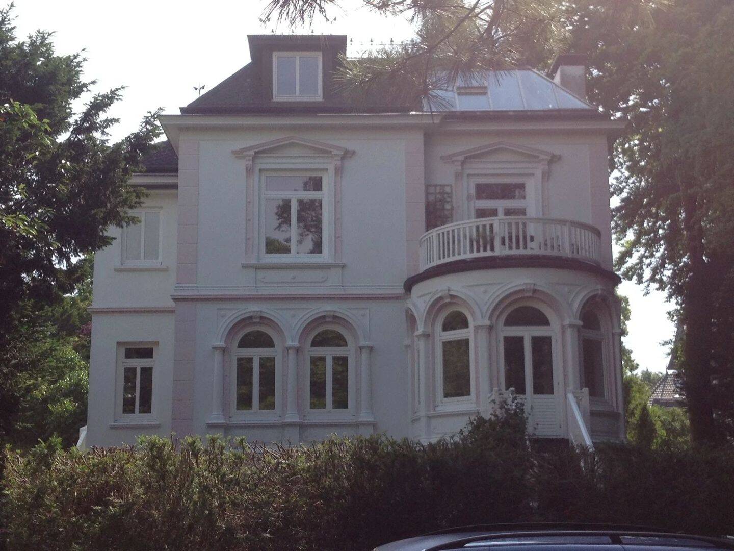 Erstbezug nach Sanierung: Leben im Dachgeschoss einer Jugendstilvilla in Hamburg Othmarschen, 22605 Hamburg (Altona Bahrenfeld Groß Flottbek Othmarschen)