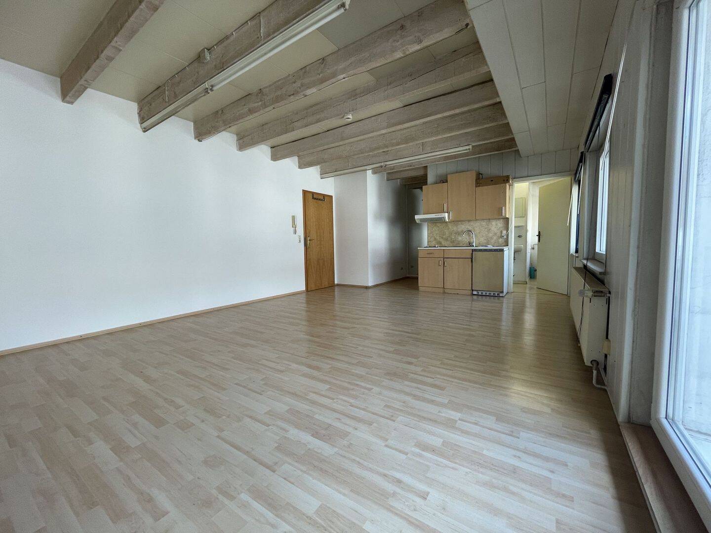 Kompaktes City-Apartment: Ihr gemütliches 1-Zimmer-Zuhause! [HMR-O25E06] [HMR-O25E06], 55252 Wiesbaden (Mainz-Kastel)