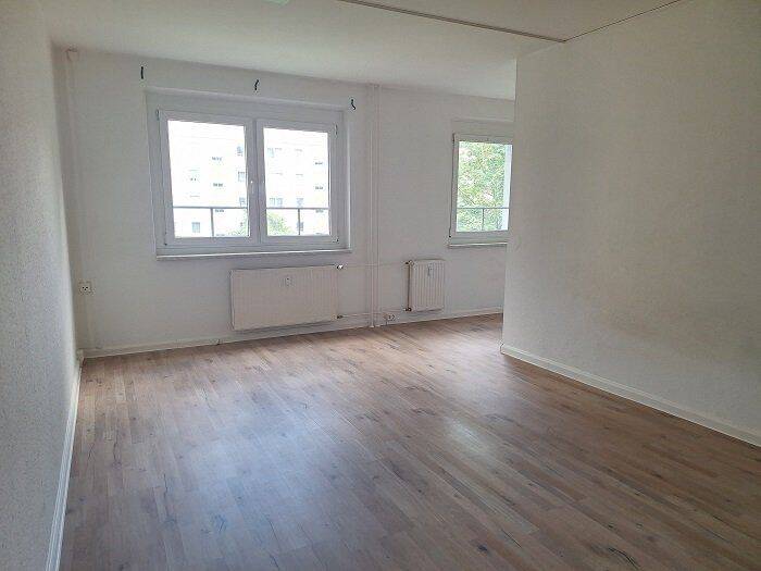 1 Raumwohnung in der 3 Etage, 4207 Leipzig (Großzschocher Grünau-Siedlung Kleinzschocher Lausen-Grünau)