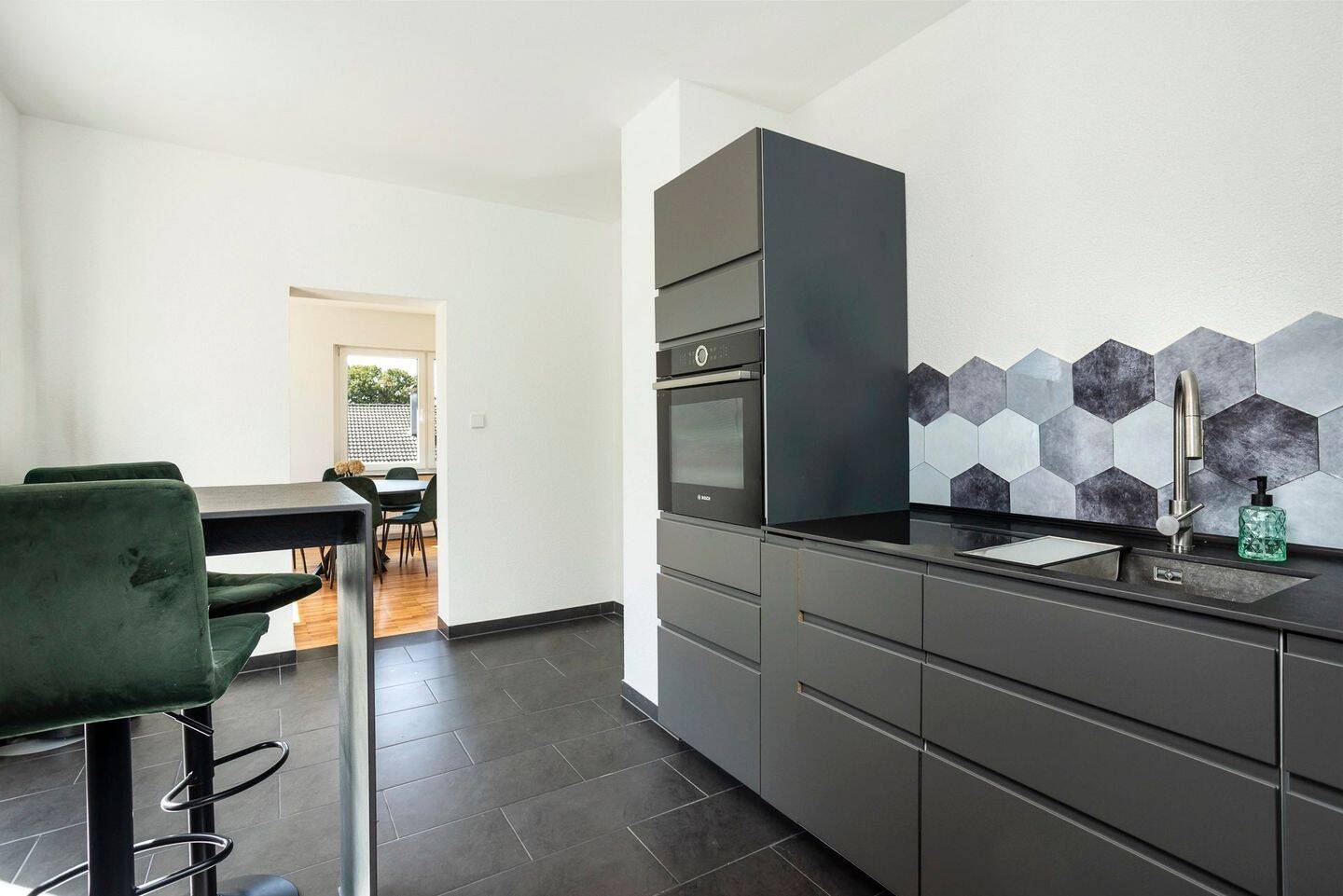 LICHTBLICK – großzügige 4-Zimmer-Wohnung mit 20 m² Dachterrasse in Rheinfelden mit Garage, 79618 Rheinfelden (Baden)