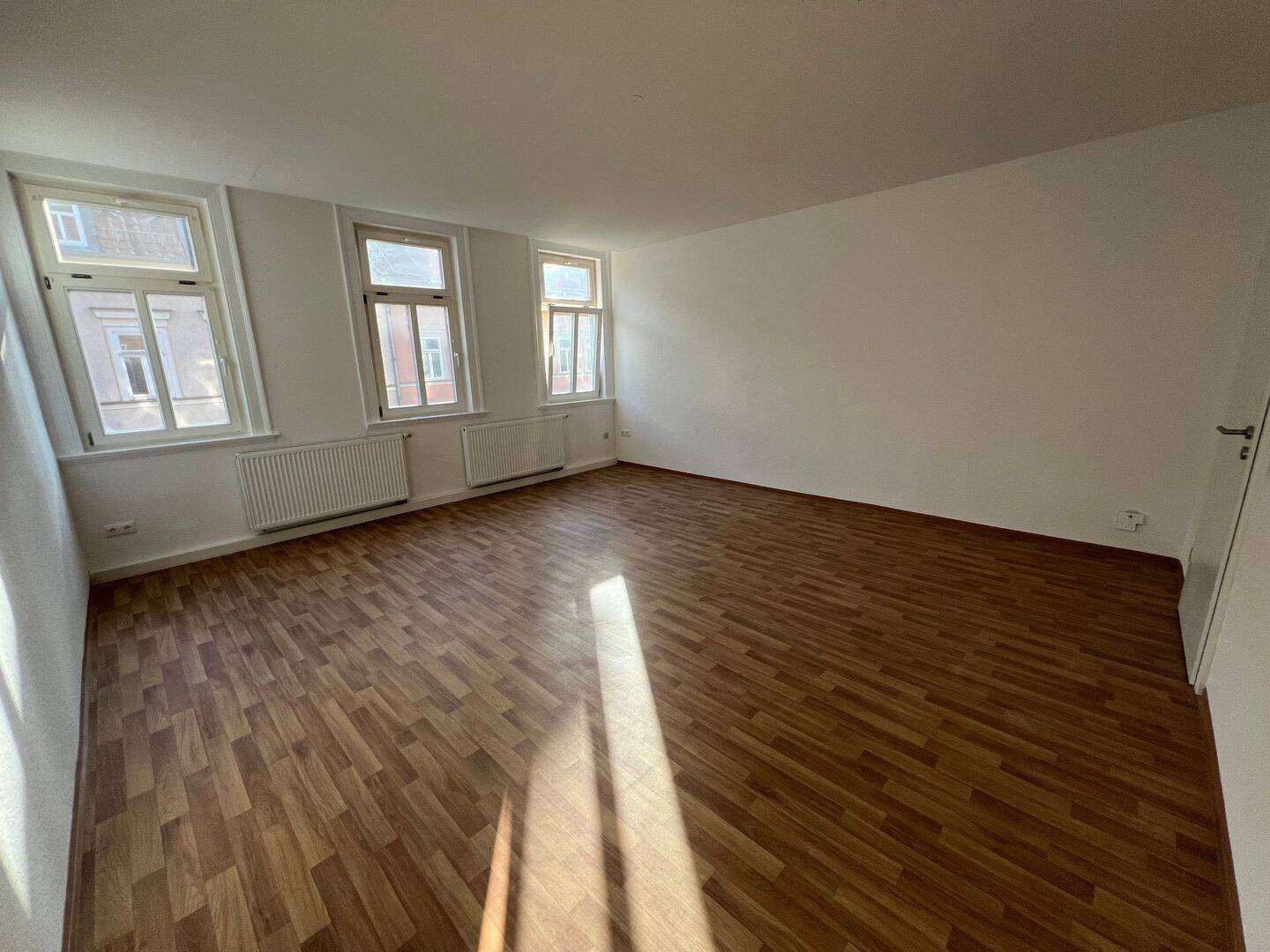 3-Zimmer-Wohnung – im Zentrum von Waltershausen, 99880 Waltershausen