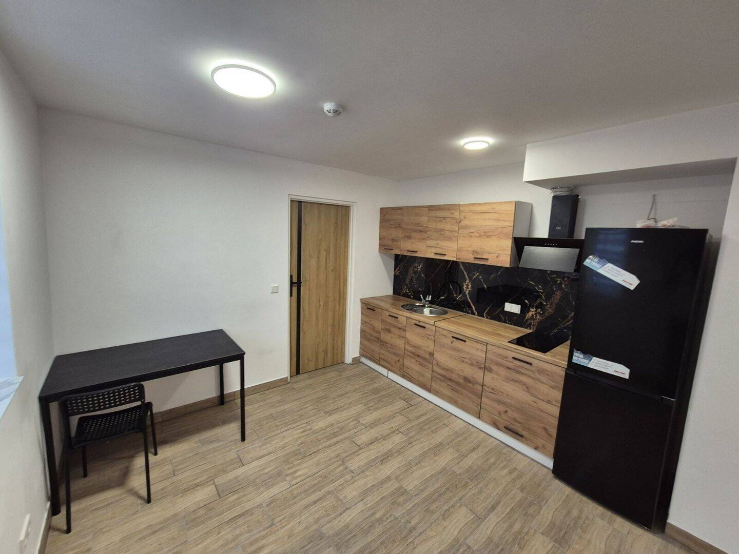 Wohnen im Grünen – moderne 2-Zimmer-Wohnung in Leuba, 2899 Ostritz