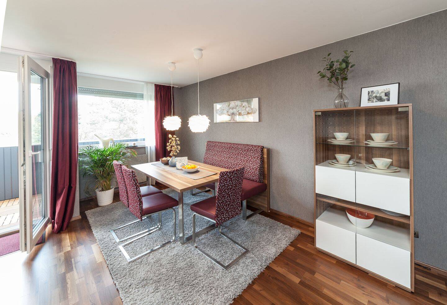 Modern möblierte Wohnung mit Balkon in Mögeldorf!, 90480 Nürnberg (Gleißhammer Mögeldorf Tiergarten Weichselgarten Zerzabelshof)