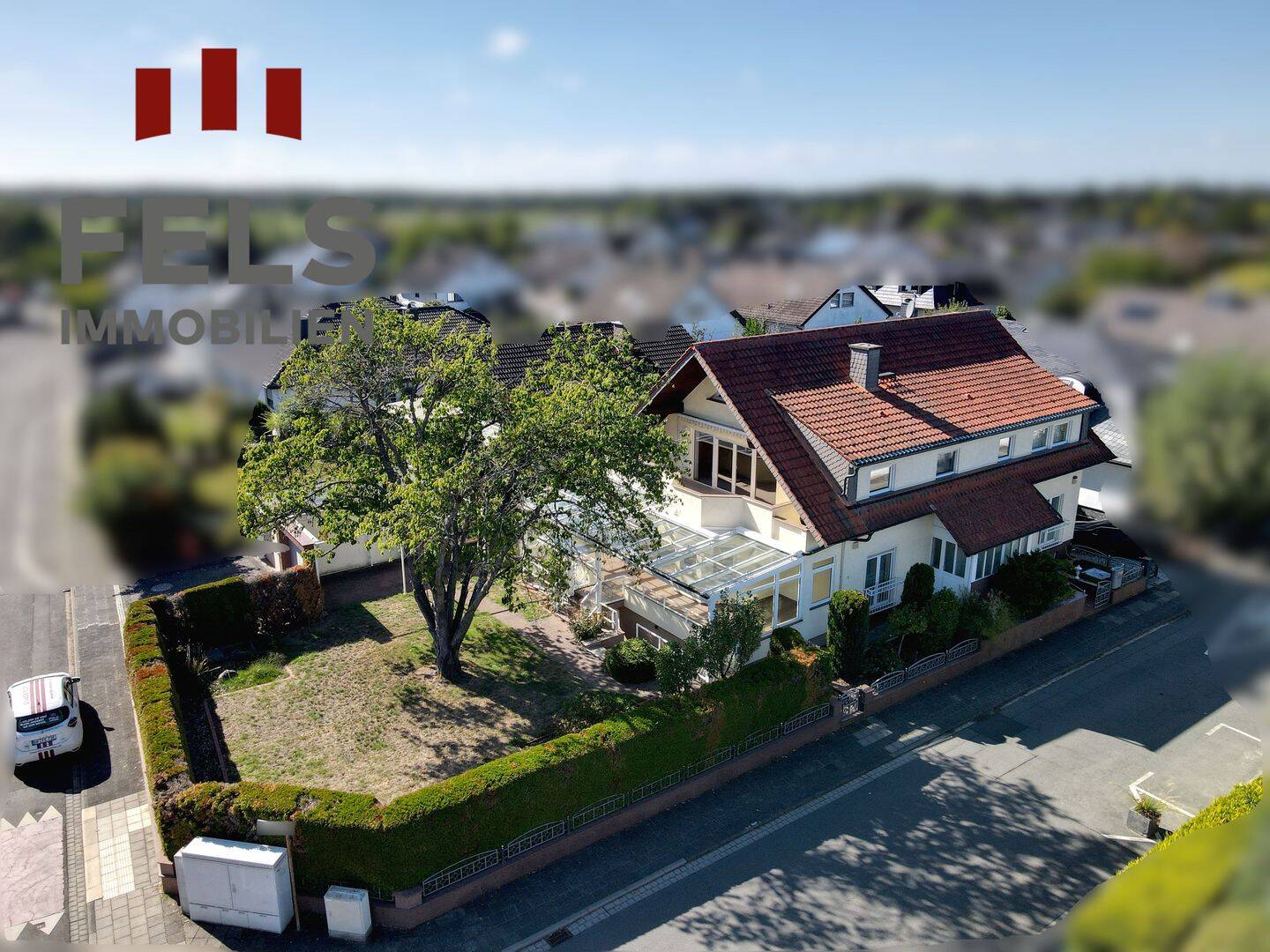 Traumhafte 1-3-Fam-Villa in Heusenstamm-Rembrücken, 63150 Heusenstamm