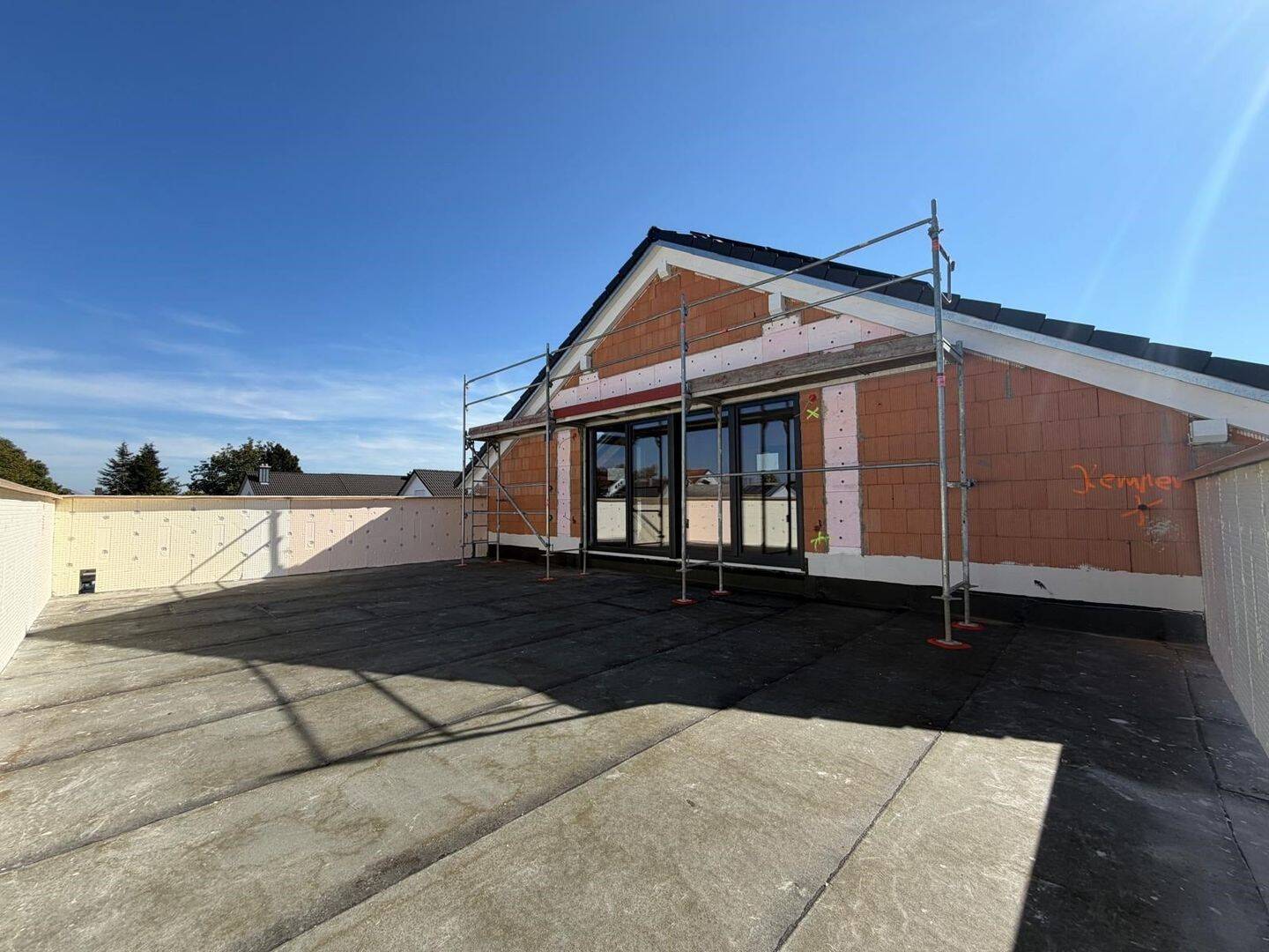 JETZT ROHBAU BESICHTIGEN – 3-Zimmer-Penthouse mit großer Dachterrasse (60 m²)!!!, 84030 Ergolding (Industriegebiet)