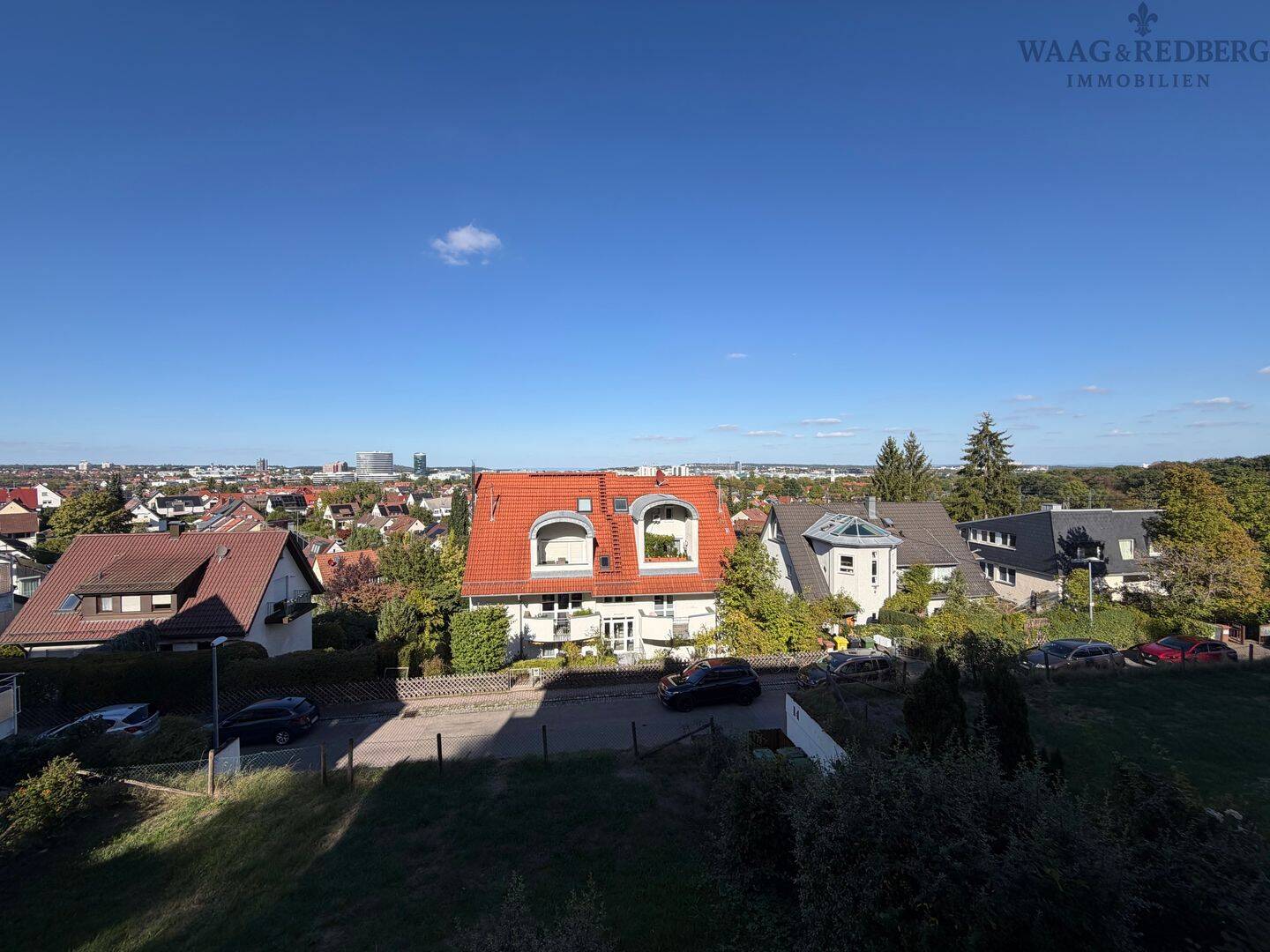 3-Zimmer-Wohnung mit Balkon, Terrasse und beeindruckendem Fernsehturmblick, 70565 Stuttgart (Dürrlewang Fasanenhof Möhringen Rohr Vaihingen)