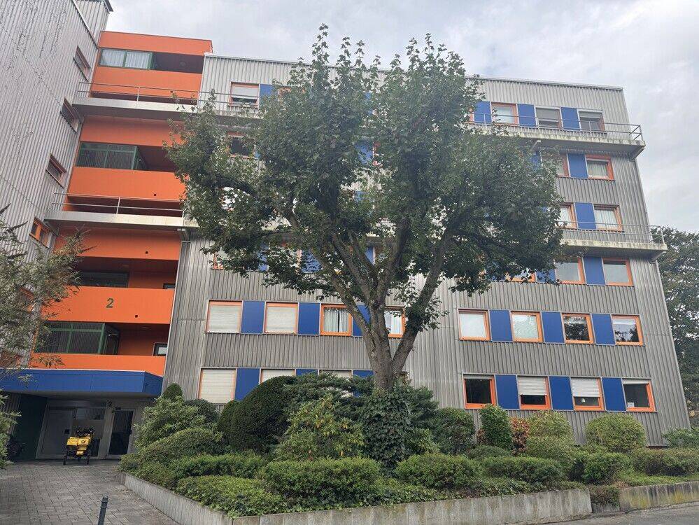 Tolle und großzügige Maisonettewohnung in Lövenich, zwei Badezimmer und großer Balkon, 50859 Köln (Lindenthal Lövenich Weiden Widdersdorf)
