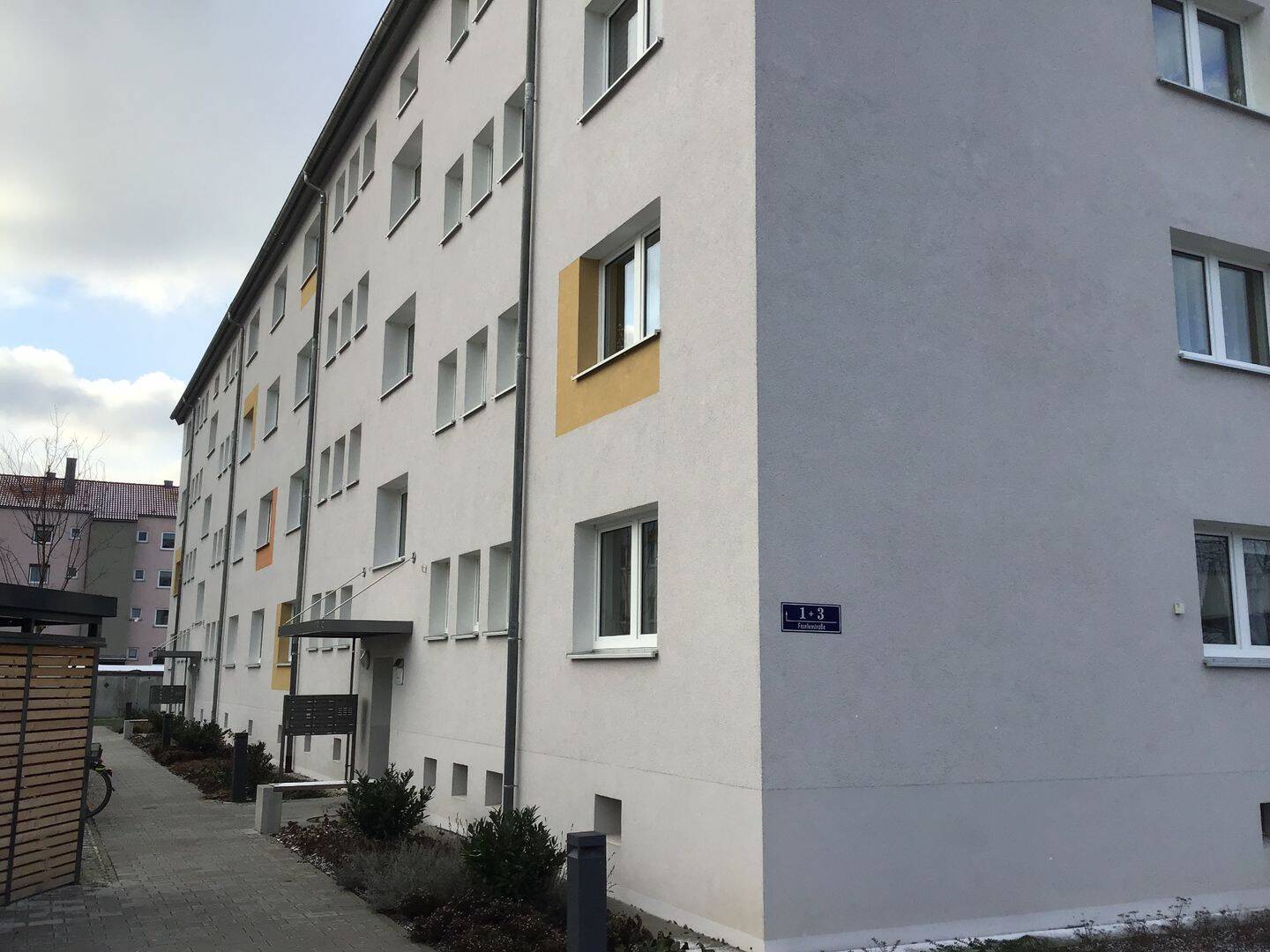 Schöne 2-Zimmer-Wohnung in Ingolstadt, 85053 Ingolstadt (Ingolstadt Kothau Niederfeld Ringsee Rothenturm)