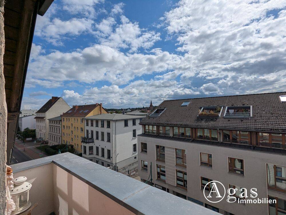 Zentral gelegene 4-Zimmer-Wohnung mit Balkon in Eberswalde, 16225 Eberswalde