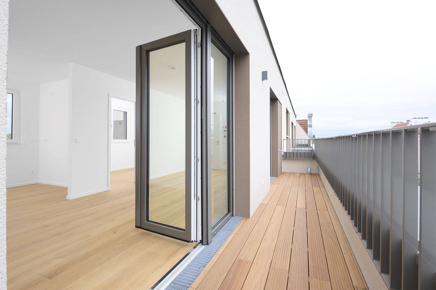Lichtdurchflutete 3-Zi.-DG-Whg. | sofort bezugsfähig // WE19, 14059 Berlin (Charlottenburg-Wilmersdorf Charlottenburg Westend)