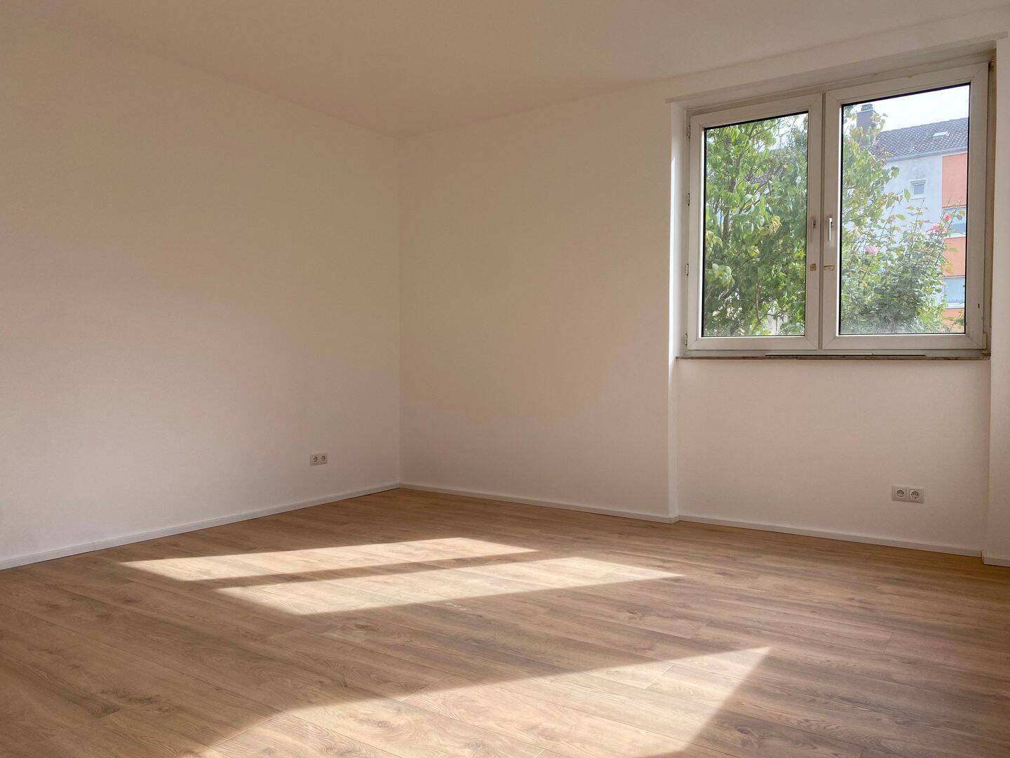 Kernsanierte 1-Zimmer-Wohnung auf dem Fischerrück!, 67659 Kaiserslautern (Erfenbach Erlenbach Innenstadt Morlautern)