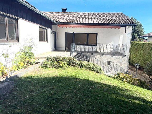 Modernisiertes Einfamilienhaus mit viel Platz für Familie und Büro, 82319 Starnberg