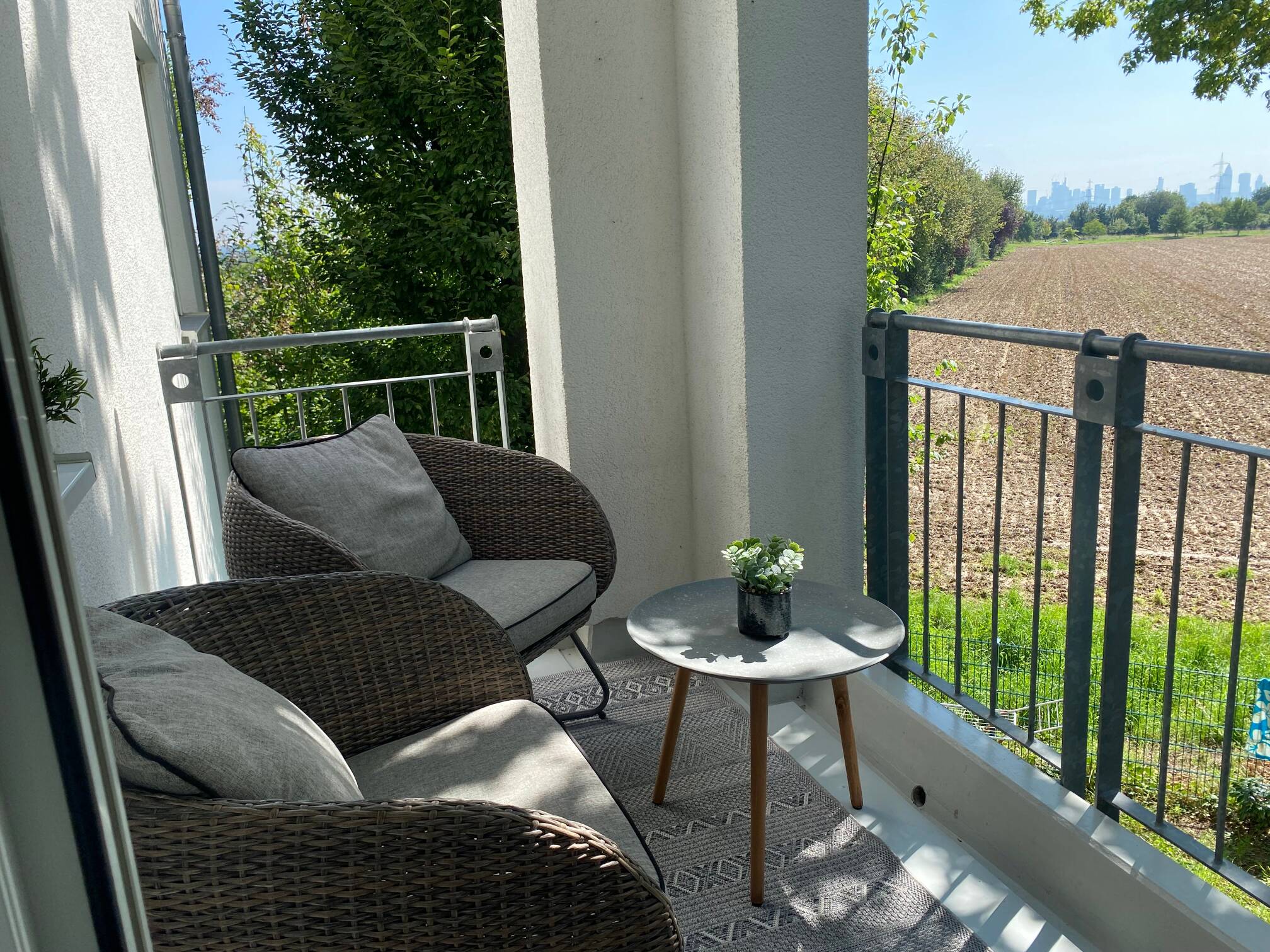 2-Zi-Wohlfühloase|Skyline-Blick|Top Ausstattung|Möbliert|Gepflegt|Ideale Anbindung, 61449 Steinbach (Taunus)