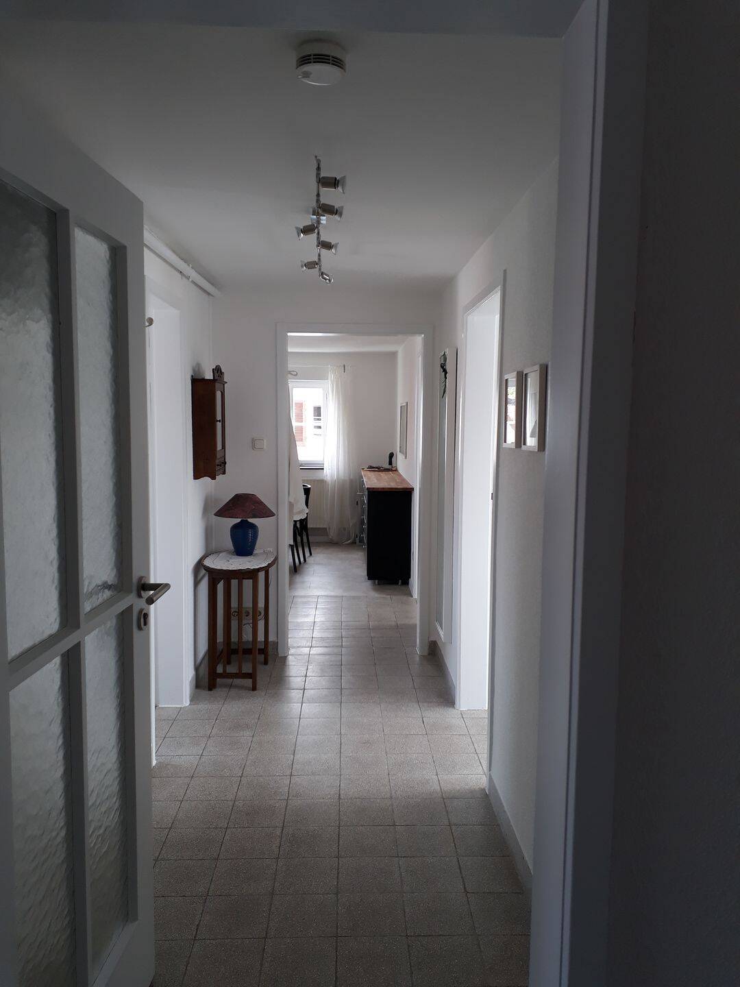 WOHNLICH UND CHARMANT – helle 2 Zimmer-DG-Wohnung in 71032 Böblingen – 2529, 71032 Böblingen