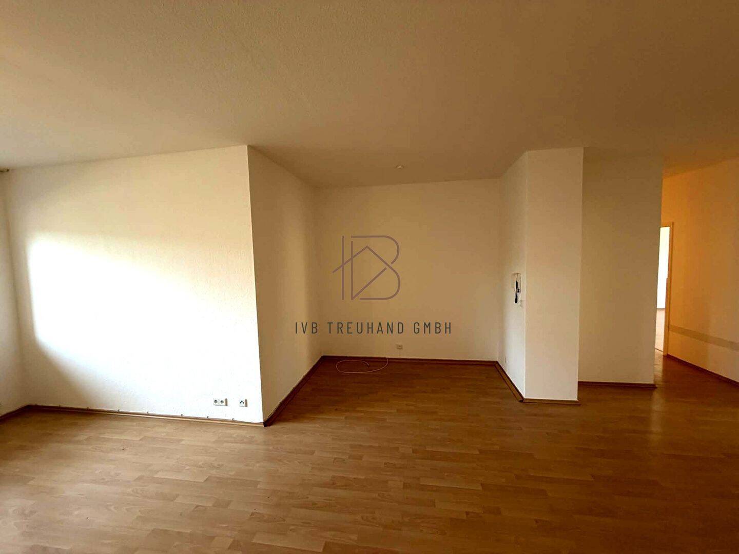 Bezugsfreie modernisierte 3-Zimmer-Wohnung mit Südwestbalkon, Stellplatz und kernsaniertem Bad, 64653 Lorsch