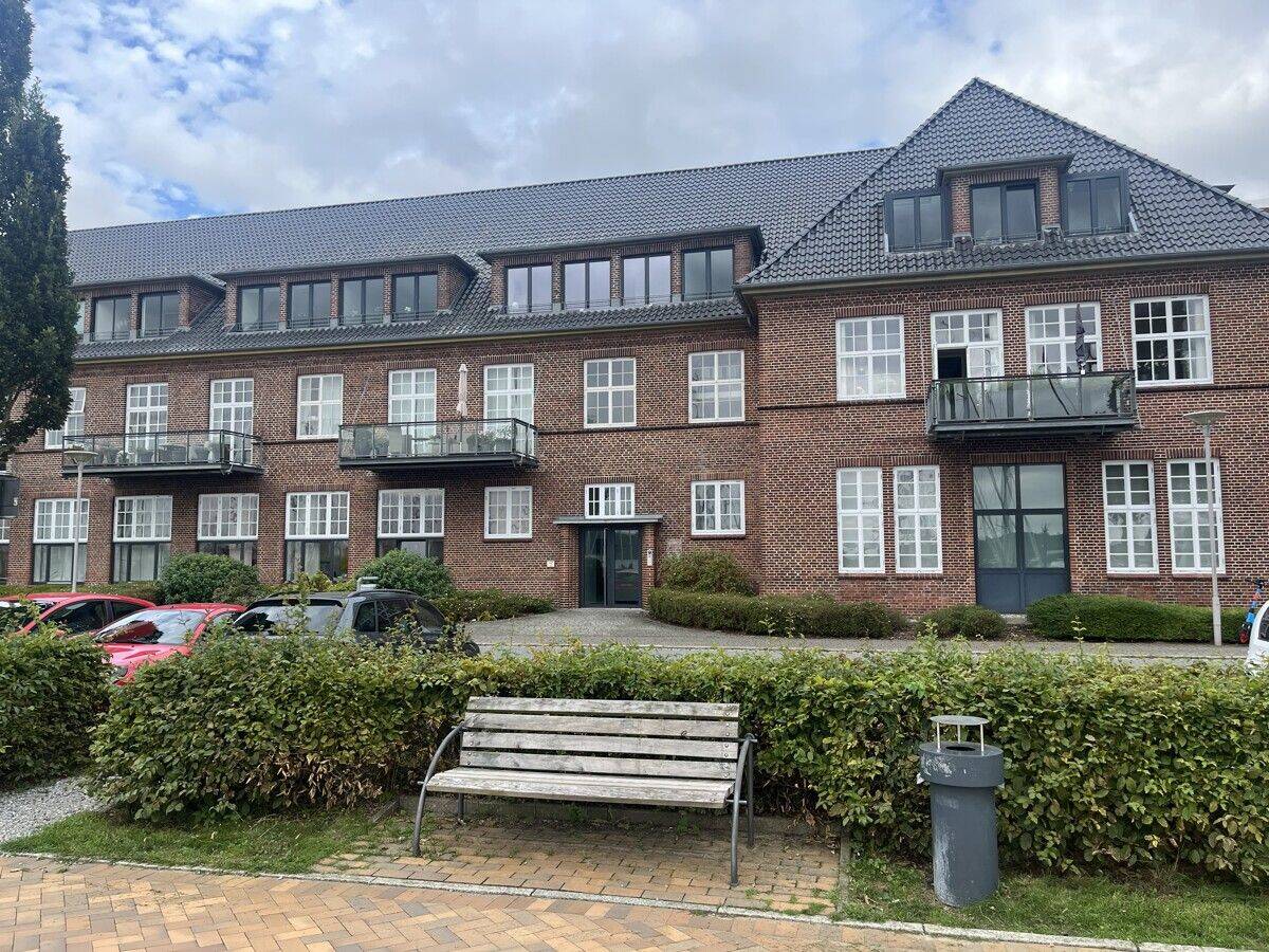 großzügige 3,0-Zimmer-Wohnung, Fördeprommenade 20, 1.OG. ! bitte bewerben Sie sich online !, 24944 Flensburg (Fruerlund Mürwik)