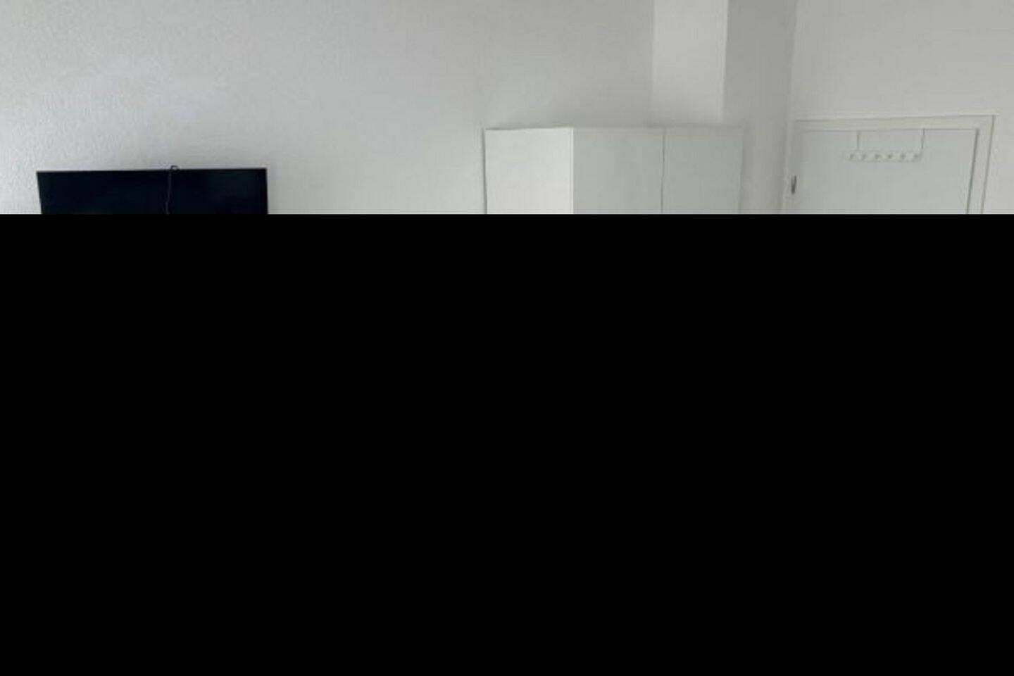Möbliertes Zimmer, Auf Zeit & WG in Stuttgart ab 1 Monat flexibel mieten, 70329 Stuttgart (Hedelfingen Obertürkheim Rohracker Uhlbach)