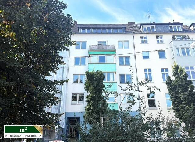 Über den Dächern von Düsseldorf: 4-Zimmer-Wohnung mit Balkon direkt am Fürstenplatz, 40215 Düsseldorf (Friedrichstadt)