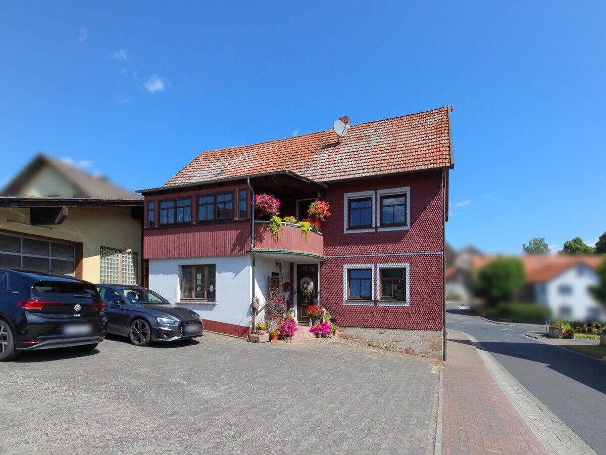 Gemütliches Einfamilienhaus mit Gestaltungspotential in Eckweisbach, 36115 Hilders