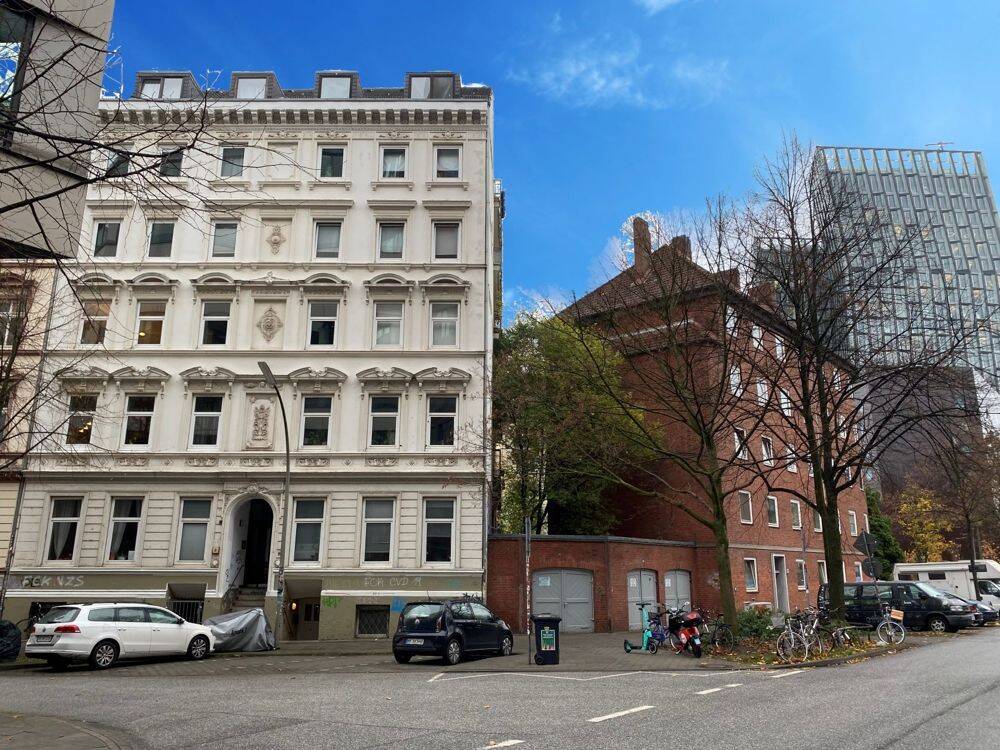 **Öffentliche Besichtigung am 08.10.2026** Teilmöblierte modernisierte 3 Zimmer-Wohnung in TOP LAGE, 20359 Hamburg (Altona Altona-Altstadt Neustadt Sankt Pauli Sternschanze)