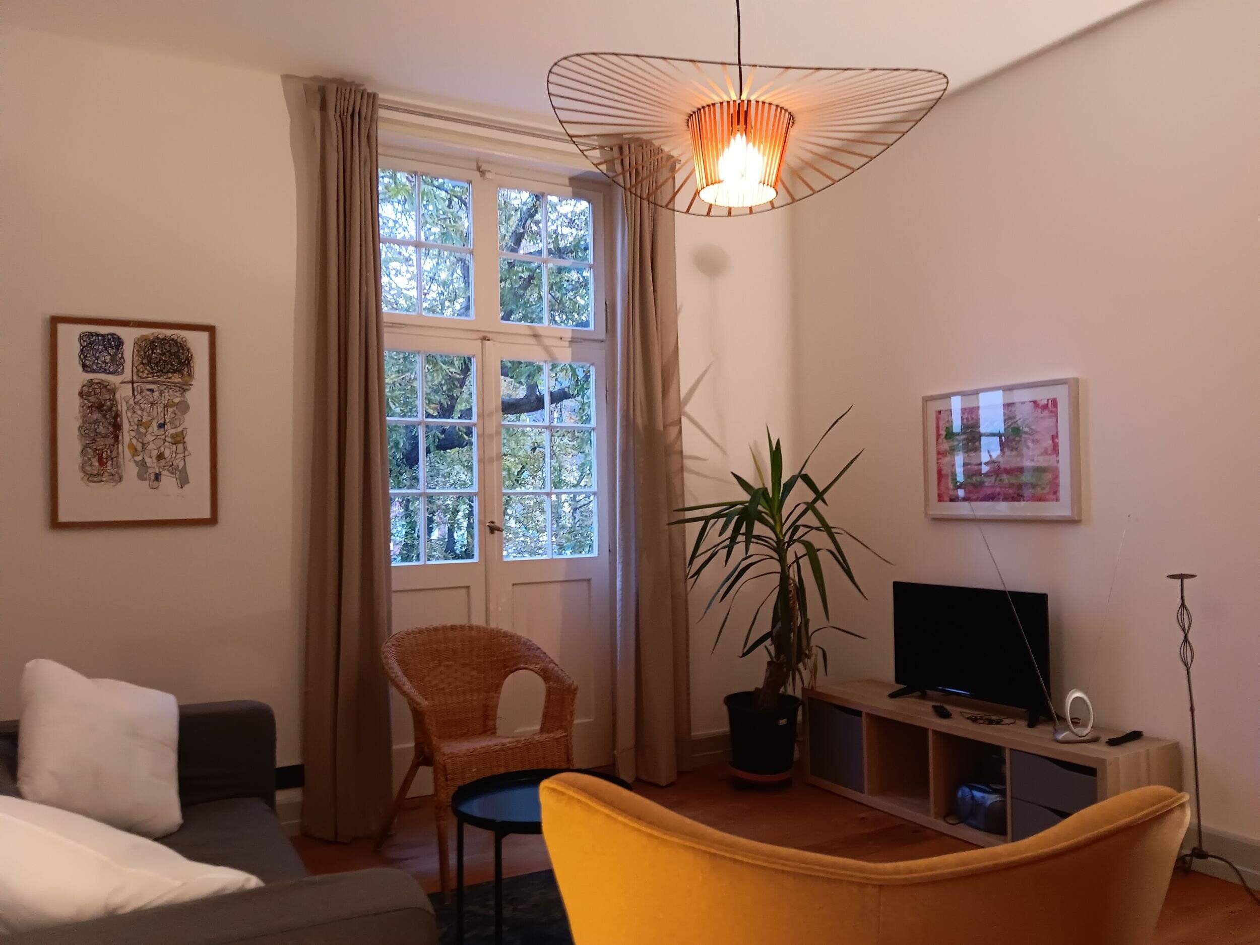Wunderschöne vollmöbilierte Altbauwohnung auf Zeit Nähe psych.Kliniken, 79104 Freiburg im Breisgau
