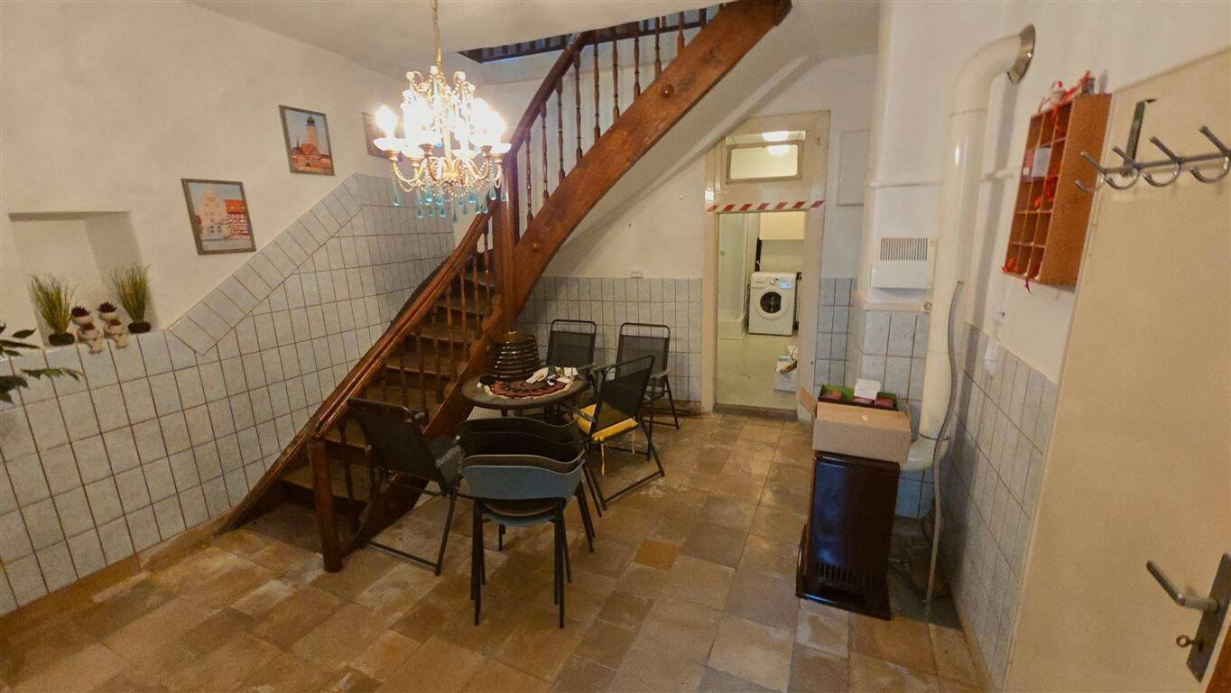 Altstadthaus mit viel Charakter – Garage, Dachterrasse und viel Gestaltungspotenzial, 97199 Ochsenfurt