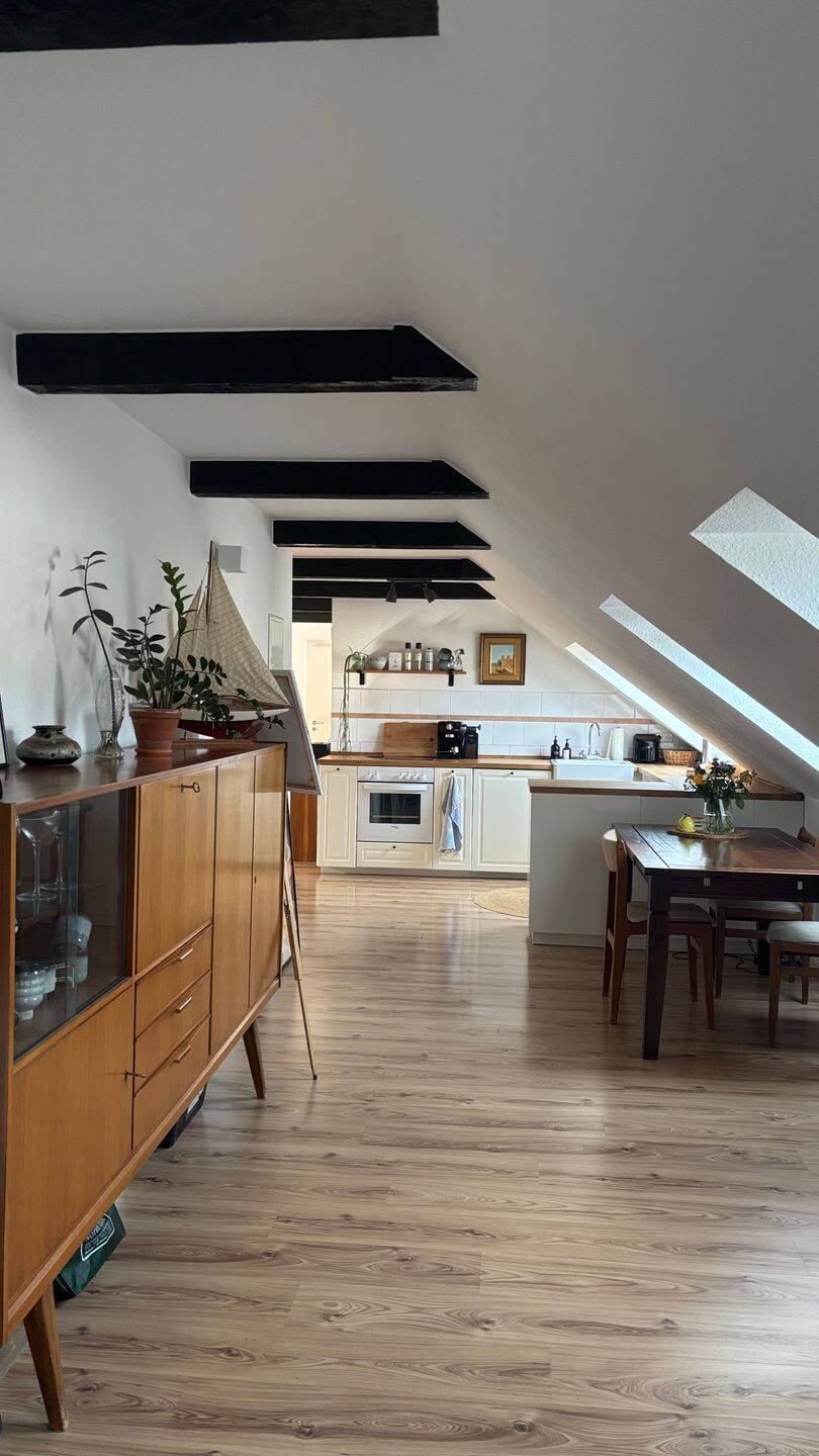 Helle Dachgeschosswohnung in Rüttenscheid, 45130 Essen (Rüttenscheid Südviertel)