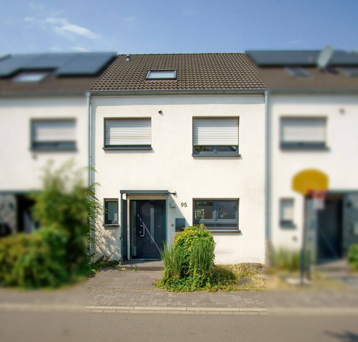 Exklusives Einfamilienhaus mit Pool in Bestlage, 40470 Düsseldorf (Düsseltal Grafenberg Mörsenbroich Rath)