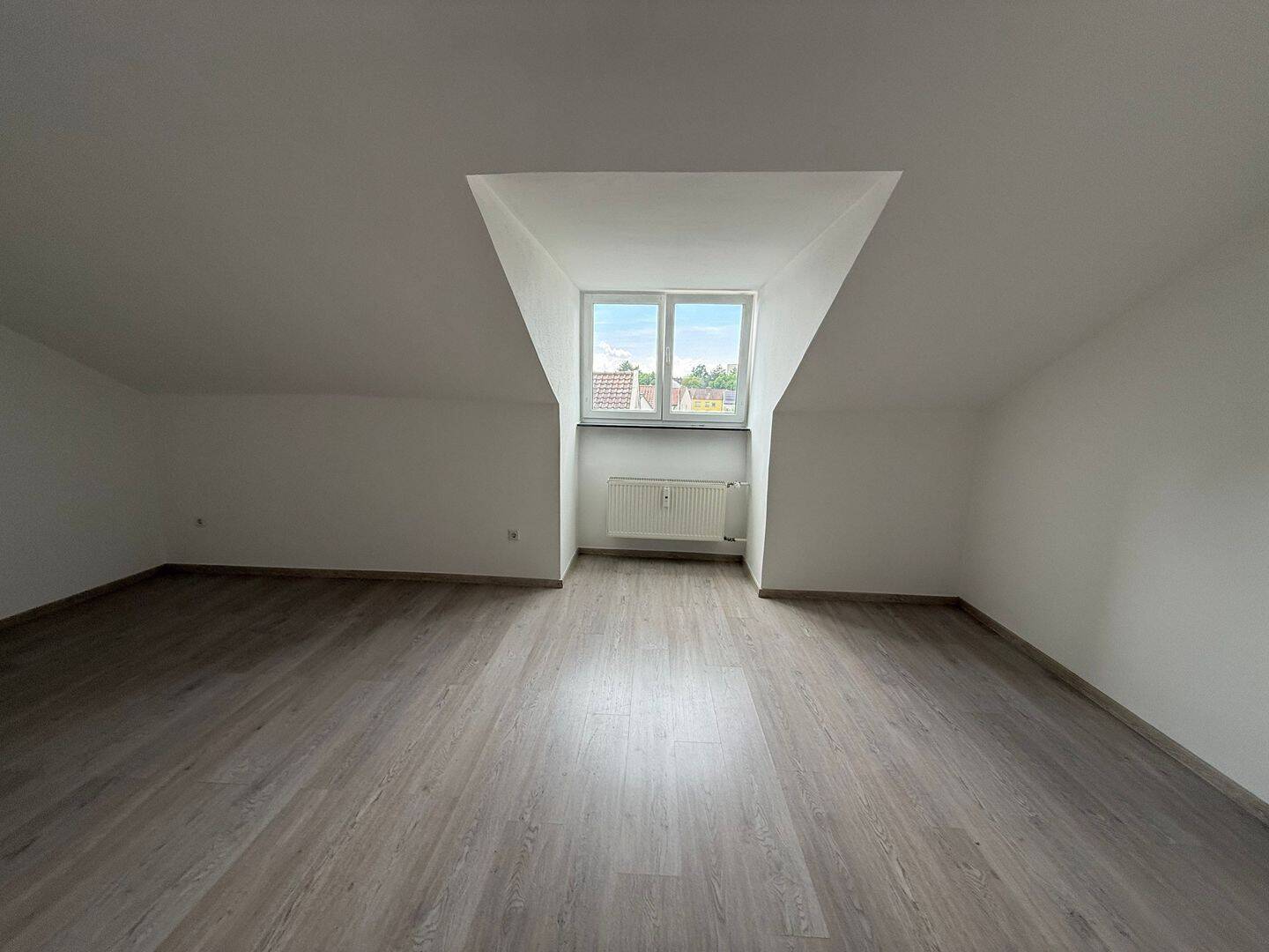 Von privat: gepflegte 3-Zimmer-Wohnung – Nähe Audi, 85057 Ingolstadt (Ingolstadt)