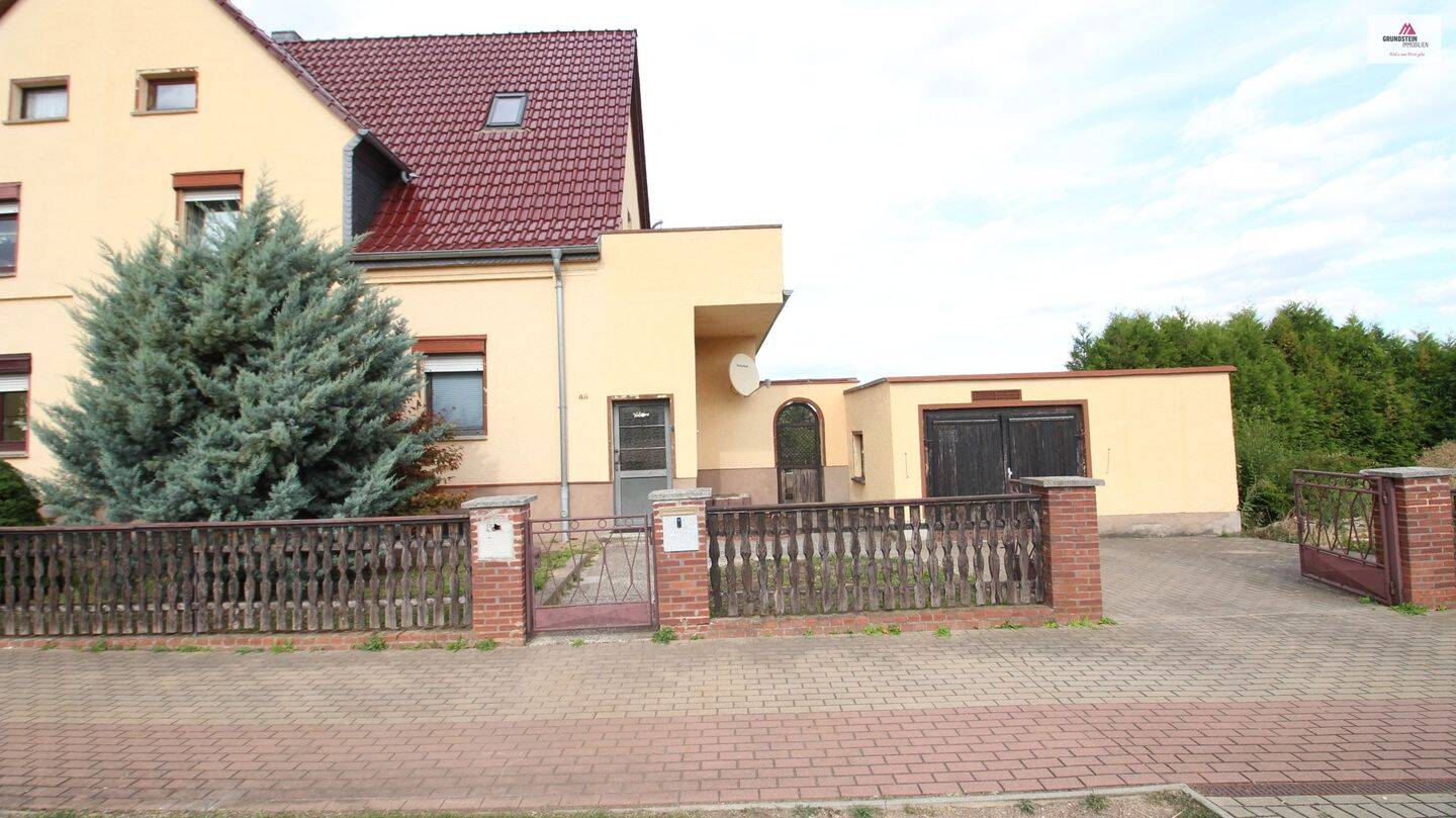Ihr neues Zuhause in Aschersleben: Doppelhaushälfte mit viel Freiraum & Garage!, 6449 Aschersleben