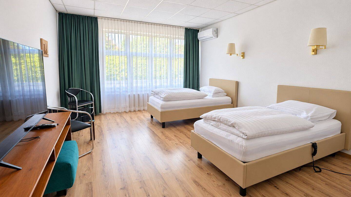 Möblierte Appartements 1R=34m², 2R= 7m², 3 R= 114m², auch für Kurzzeit vermietbar, 4288 Leipzig (Holzhausen Liebertwolkwitz)