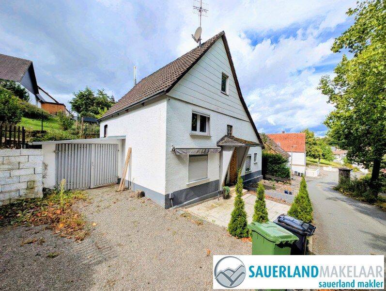 Wohnglück zum attraktiven Preis – modernisiertes Haus in Padberg nahe dem Diemelsee, 34431 Marsberg