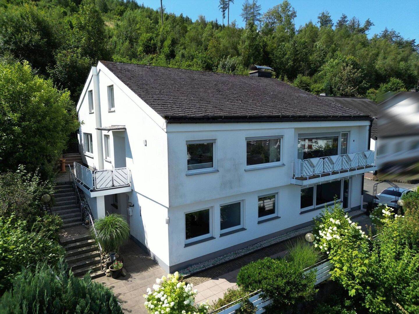 / Seltene Gelegenheit – Großzügiges Einfamilienhaus mit ELW in Altenhundem!, 57368 Lennestadt