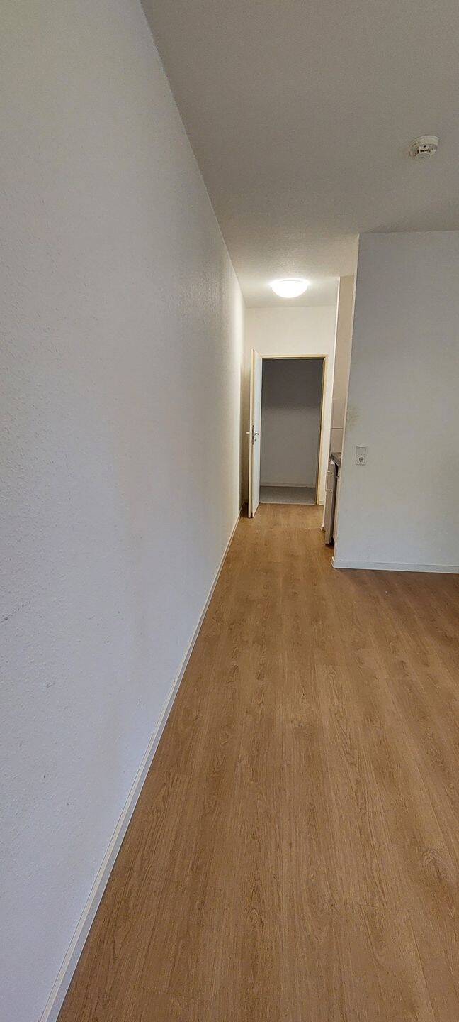 ideal gelegene 1 Zimmer Wohnung in Saarbrücken Scheidt, 66133 Saarbrücken
