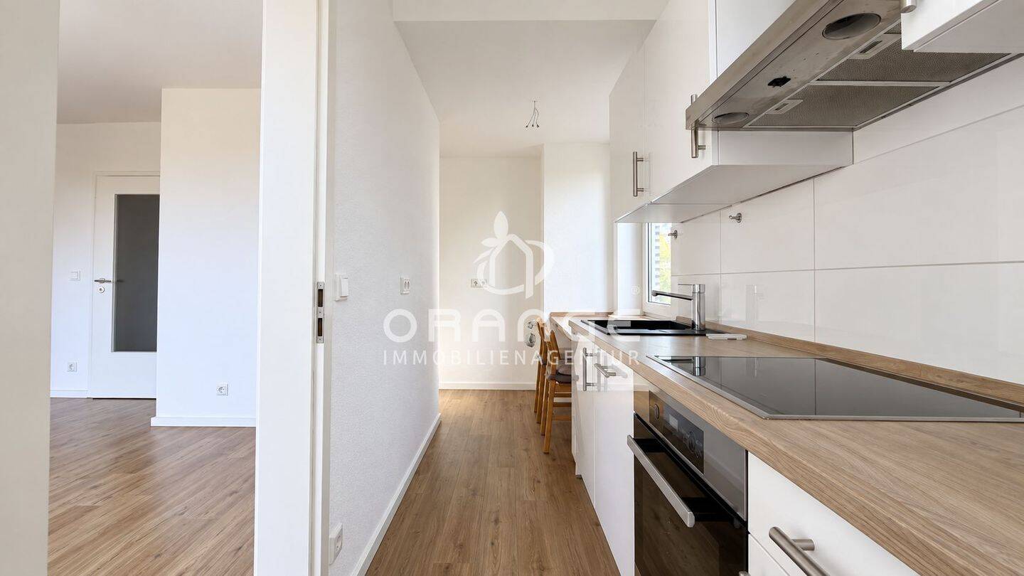 ***Sofort bezugsfrei – großzügige 2-Zimmer-Wohnung mit Balkon und Einbauküche***, 40474 Düsseldorf (Golzheim Lohausen Pempelfort Stockum)