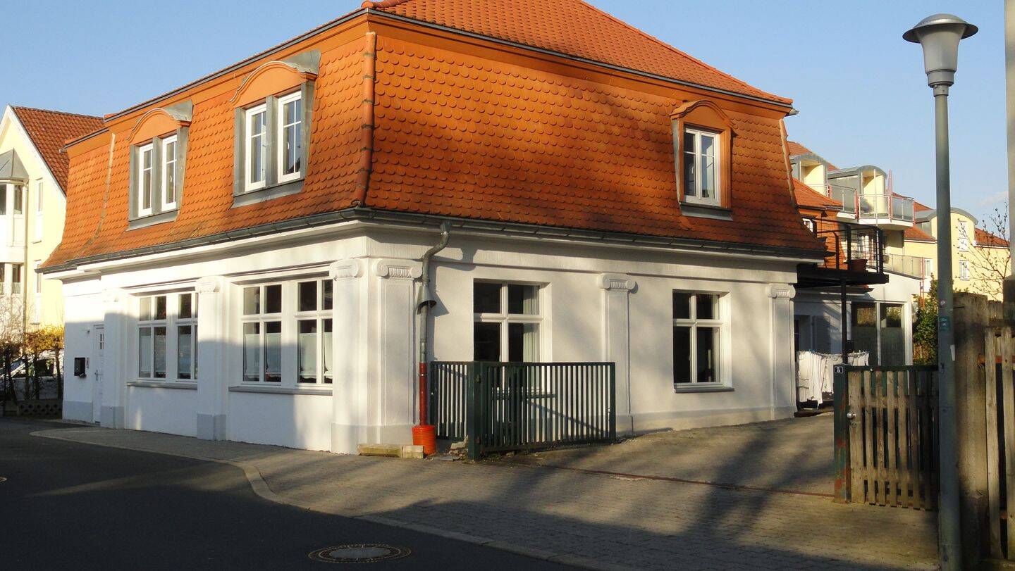 Am Röhrensee, elegante 2-Zimmer-Wohnung mit Terrasse, 95447 Bayreuth (Altstadt Birken Glocke Meyernberg Saas)