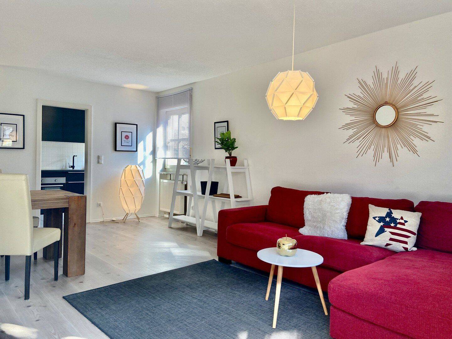 Top möbliert / Fully Furnished: Große 2 Zi-Whg, hell+ruhig, nähe Hbf, Tiefgarage, WLAN, 84032 Landshut (Industriegebiet Wolfgang)