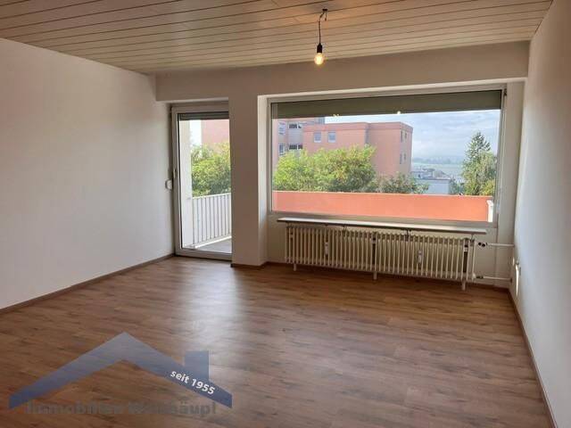 Passau Grubweg helle 2-Zimmer Wohnung mit EBK, Balkon und tollem Fernblick!, 94034 Passau (Altstadt Grubweg Hacklberg Hals)