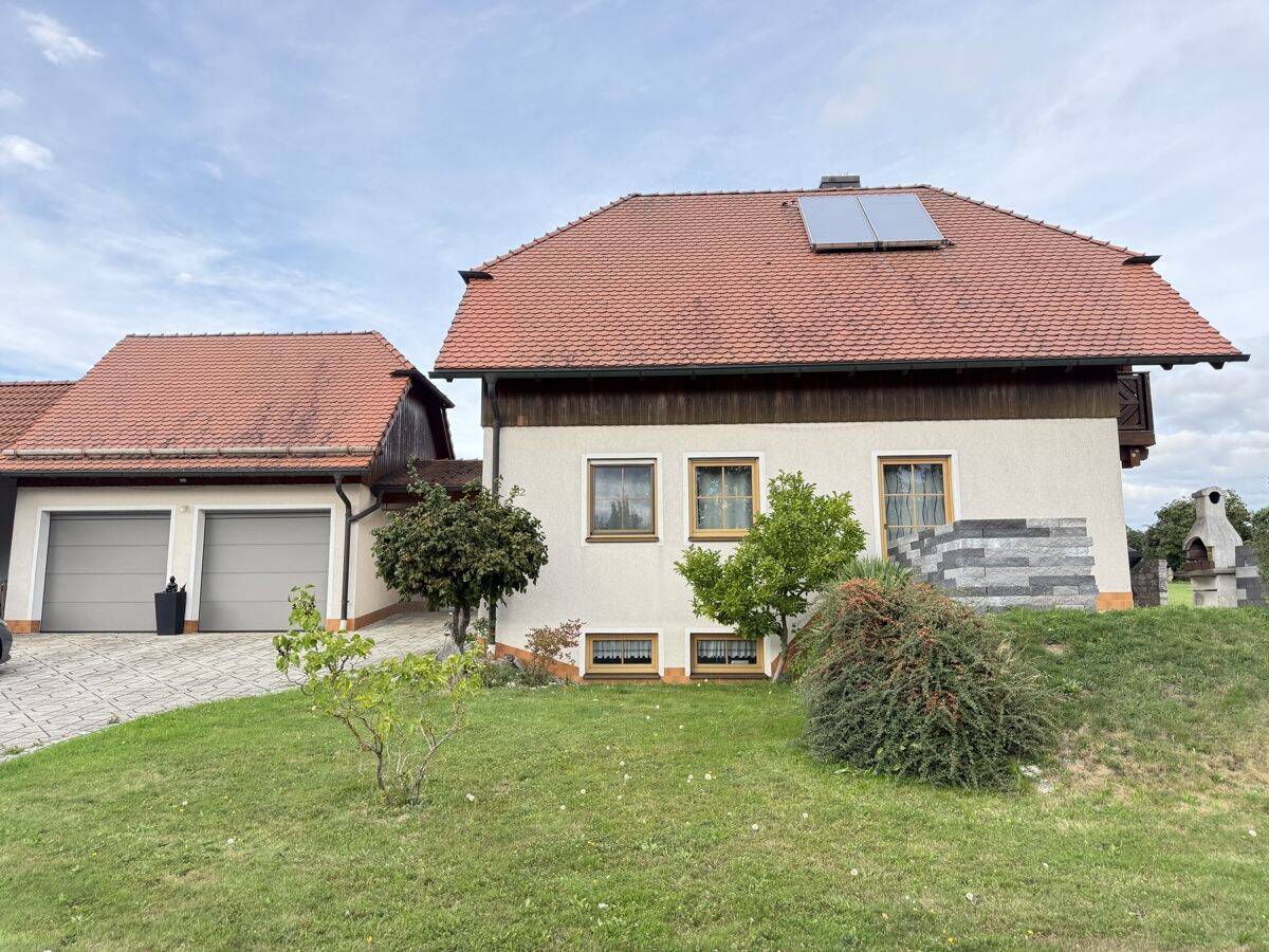 Ihr neuer Rückzugsort- gepflegtes Einfamilienhaus in absolut ruhiger Lage, 95695 Mähring