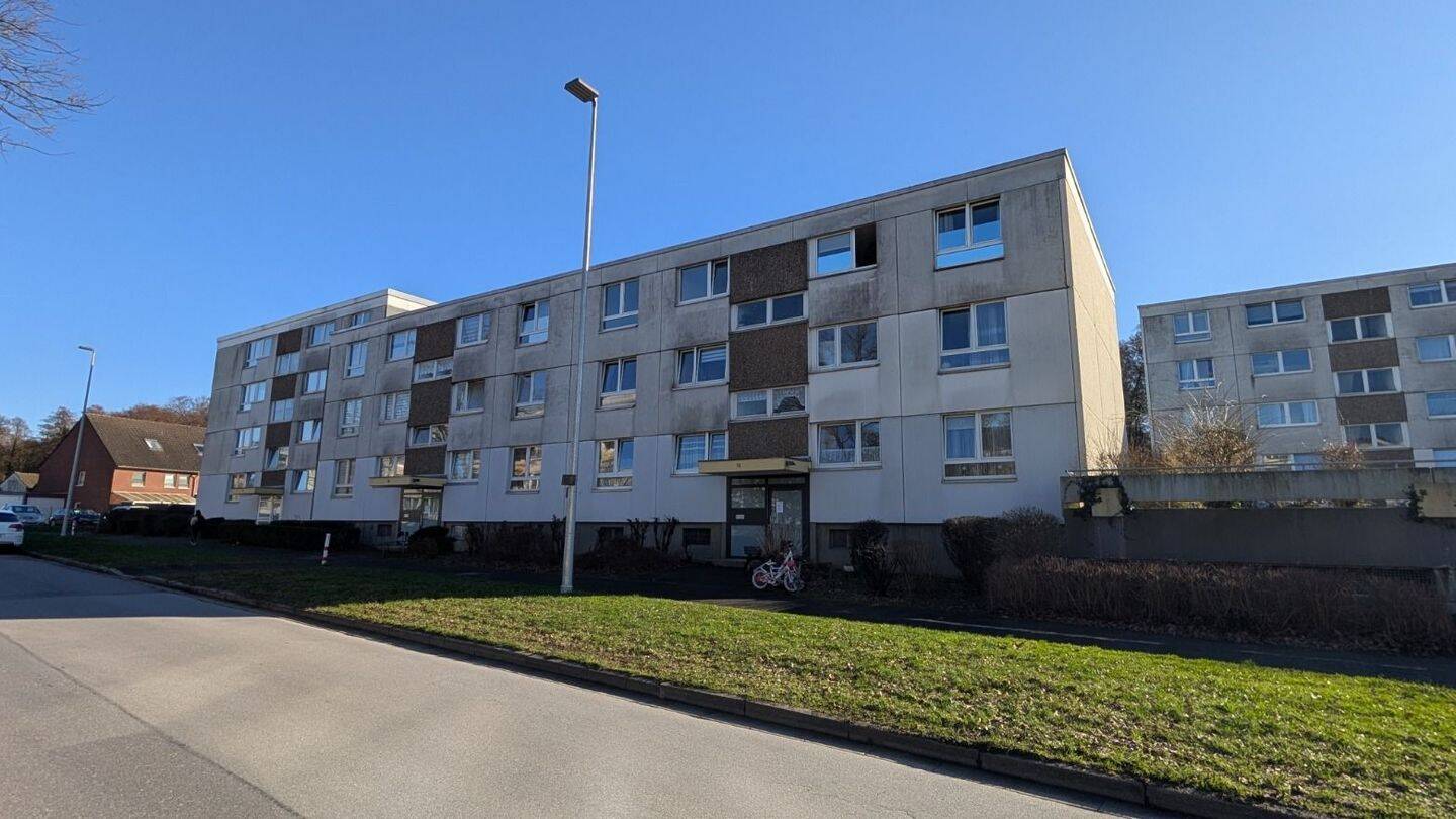 3. Obergeschoss-Wohnung mit 76,97 m², 3 Zimmern und Balkon in Erkrath, 40699 Erkrath
