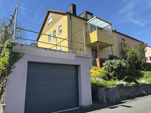 Wohnideen verwirklichen – Einfamilienhaus mit Einliegerwohnung, komplett leerstehend, 97204 Höchberg