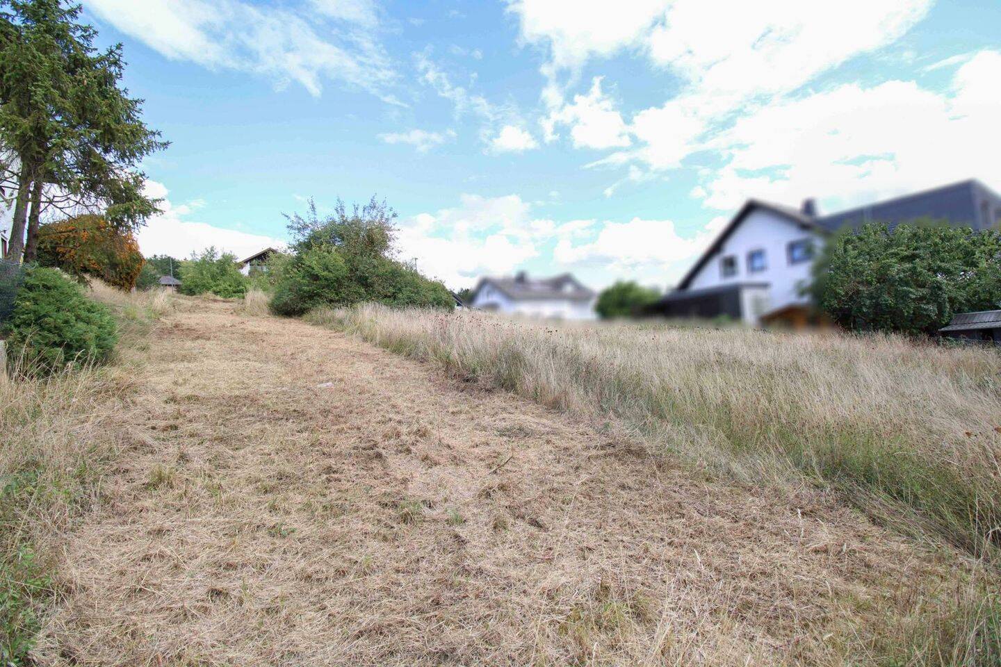 Bebaubares, voll erschlossenes Grundstück in Brechen-Werschau, 65611 Brechen