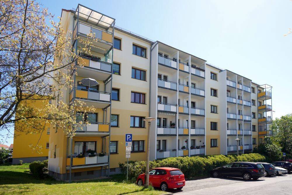 Helle kleine Vierraumwohnung – zentrumsnah mit großem Balkon, 8523 Plauen