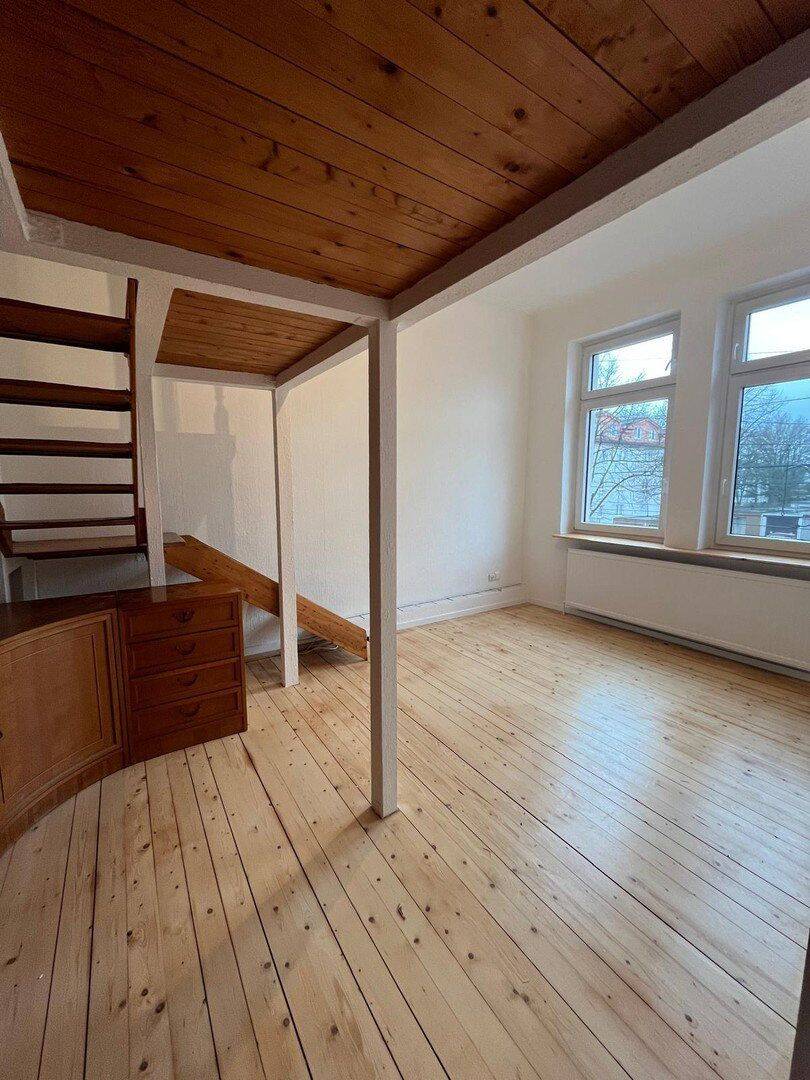 Schöne kleine Wohnung mit Empore, 44879 Bochum (Dahlhausen Linden)